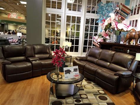 bob discount furniture outlet secaucus.